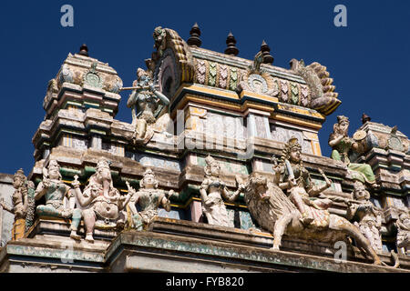 Sri Lanka, Nuwara Eliya, Pedro, plantation de thé sri Muthu Mariyamman, gopuram du Temple Banque D'Images