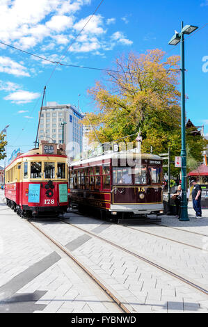 Christchurch heritage trams, Place de la Cathédrale, Christchurch, Canterbury, île du Sud, Nouvelle-Zélande Banque D'Images