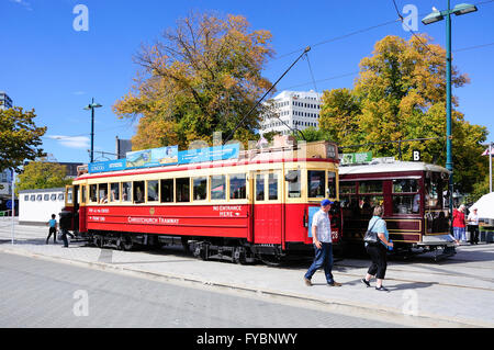 Christchurch heritage trams, Place de la Cathédrale, Christchurch, Canterbury, île du Sud, Nouvelle-Zélande Banque D'Images