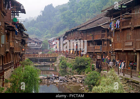 Le village de la minorité Dong Zhaoxing Banque D'Images