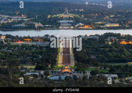 Le Festival éclairer à Canberra comme vu du Mont Ainslie Banque D'Images