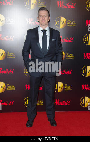 Sydney, Australie - 26 Avril 2016 : les joueurs, personnalités, célébrités et Politions vu arriver pour la Fédération de Football Association Dolan Warren Awards, qui a eu lieu à l'Carriageworks à Sydney. C'est Matt McKay Photo Credit : mjmediabox /Alamy Live News Banque D'Images