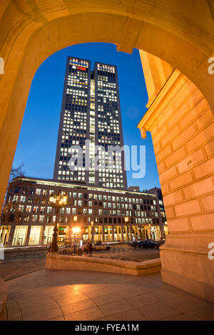 L'Europe, l'Allemagne, Francfort sur le Main, la banque UBS, Opernturm, operatower Banque D'Images