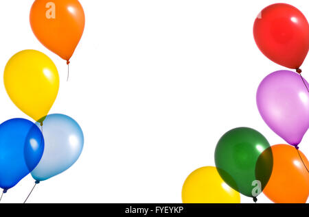 Ballons arc-en-ciel sur fond blanc Banque D'Images