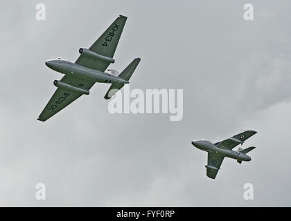 Canberra PR.9 XH134 et Hunter T.7 XL577 Banque D'Images