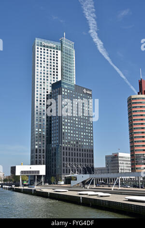 Et Deloitte (AKD) Wilhelminakade Monde Maastoren Centre Port ( Kop van Zuid ) Rotterdam Pays-Bas Dutch ( Pont Erasmus ) Banque D'Images