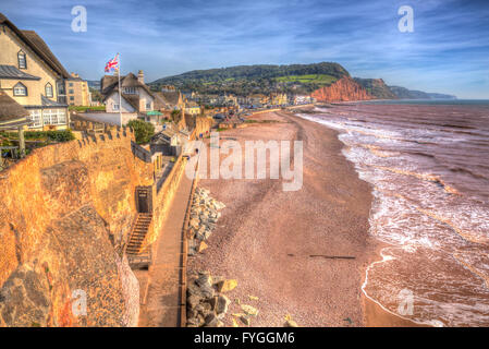 Plage de Sidmouth et les vagues de la côte du Devon du sud-ouest de l'Angleterre une station balnéaire populaire ville touristique en côte jurassique uk hdr colorés Banque D'Images