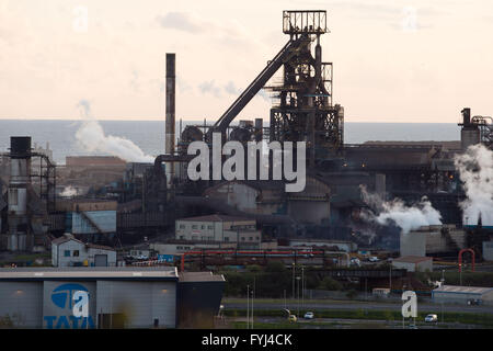 Tata Steel steel making plant à Port Talbot, Pays de Galles du Sud. Banque D'Images