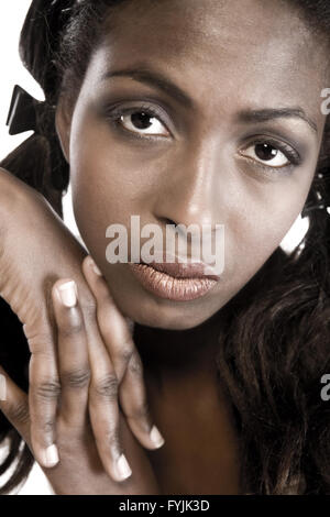 Modèle féminin sombre attention Banque D'Images