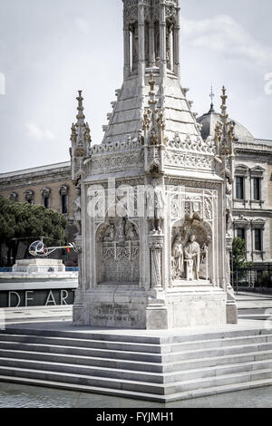 Cristobal Colon, l'image de la ville de Madrid, son architecture caractéristique Banque D'Images