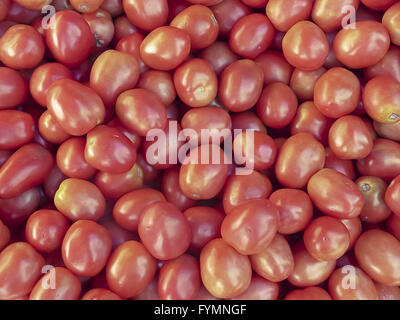 Tomates à la place de marché Banque D'Images