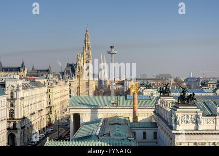 Wien, Blick über die Ringstrasse (Parlament, Rathaus) - Vienne, vue sur la Ringstrasse (Parlament, Rathaus) Banque D'Images