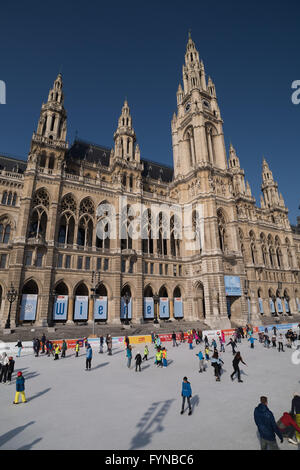 L'hôtel de ville Rathaus Wien, Vienne, anneau de glace, Eistraum Banque D'Images