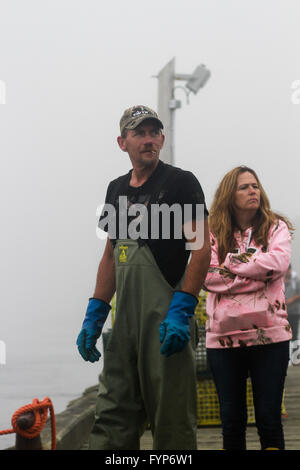 Pêcheur de homard dans le Canada atlantique. Englishtown Banque D'Images