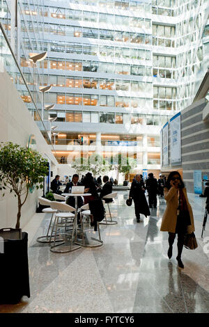 Mezzanine de l'immeuble du siège du FMI - Washington, DC USA Banque D'Images