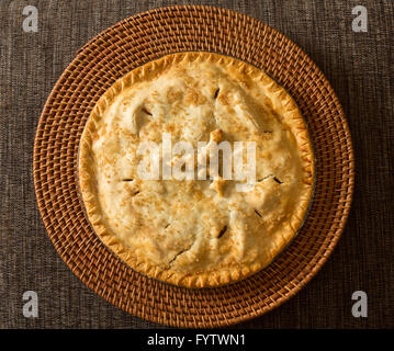 Tarte aux pommes maison fraîchement préparés Banque D'Images