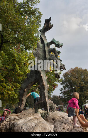 Smok Wawelski - Dragon Wawel ossature à Cracovie, Pologne, ville monument, symbole Banque D'Images