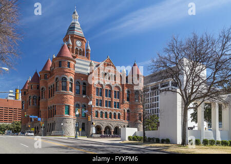 Old Red Museum, ancien palais de justice du comté de Dallas à Dallas, Texas Banque D'Images