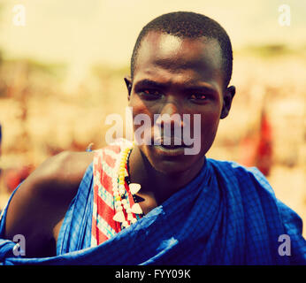 Portrait homme Massaï en Tanzanie, Afrique Banque D'Images