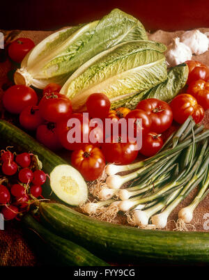 Légumes colorés ensemble, à l'intérieur. Banque D'Images
