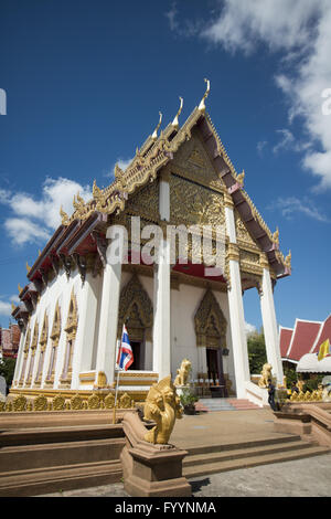 La THAÏLANDE WAT BURAPHARAM SURIN ISAN Banque D'Images