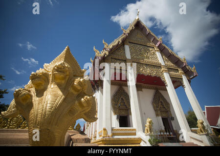 La THAÏLANDE WAT BURAPHARAM SURIN ISAN Banque D'Images