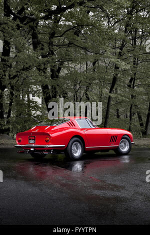 Ferrari 275 GTB (1967) Corps en alliage Banque D'Images