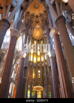 Intérieur de la Sagrada Família Banque D'Images