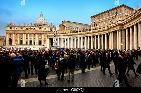 La Place Saint Pierre à Rome Banque D'Images