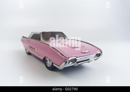 Old tin toy voiture, Ford Thunderbird Banque D'Images