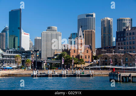 Les rochers au bord de l'historique quartier du patrimoine avec Aiustralasian Steam Navigation Company Construction d'éminents Sydney New South Banque D'Images