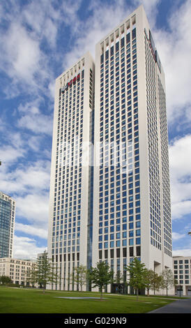 Tour de l'opéra, propriété Tishman Speyer dans le quartier Westend Banque D'Images