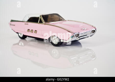 Old tin toy voiture, Ford Thunderbird Banque D'Images