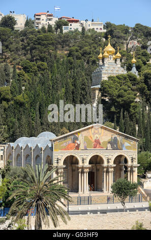 Mont des Oliviers, vue depuis les murs de Jérusalem. Banque D'Images