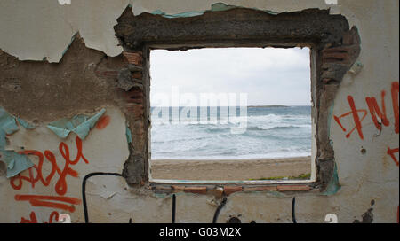 Seaview en ruine à Crète Côte du Banque D'Images