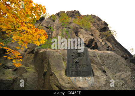 Pierre commémorative, Johann Wolfgang von Goethe, Goetheweg, Gorge de Bode, Harz, Saxe-Anhalt, Allemagne / Bodetal Banque D'Images