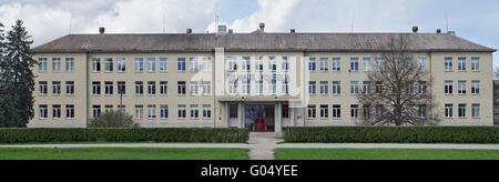 VILNIUS, LITUANIE - 23 avril 2016 : Le bâtiment de la faculté d'agriculture de l'Université de Vilnius sur le Berzu (bouleau) str Banque D'Images