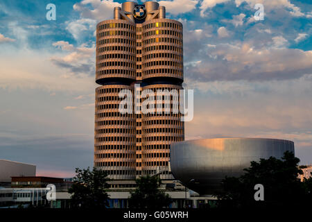 Siège social BMW à Munich Banque D'Images