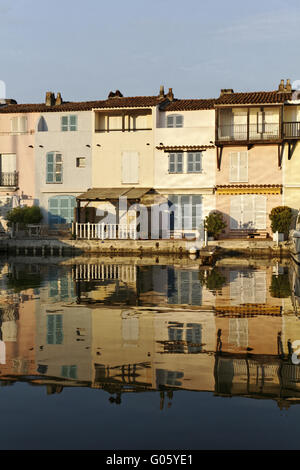 Port Grimaud, Wasserspiegelung, Côte d'Azur, s'avérer Banque D'Images