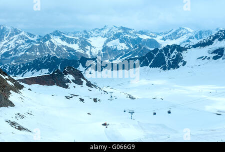 Sur la montagne de la Karlesjoch ski station supérieure du câble Banque D'Images