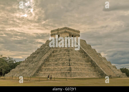 Menaces sur la pyramide de Chichen Itza au Mexique Banque D'Images