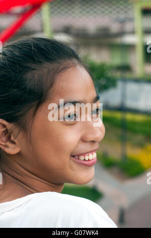 Adolescente, Ayala Shopping Mall, Cebu City, Philippines Banque D'Images