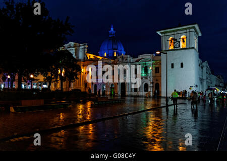 Cathédrale et Tour de l'horloge, Popayán, Colombie Banque D'Images