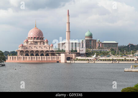 Mosquée Putra, Perdana Putra et Dataran Putra à Putrajaya Banque D'Images