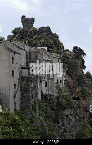 Nonza, Cap Corse, village avec la tour de guet Banque D'Images