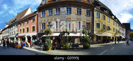 Vue panoramique sur la rue historique de la ville de Füssen Banque D'Images