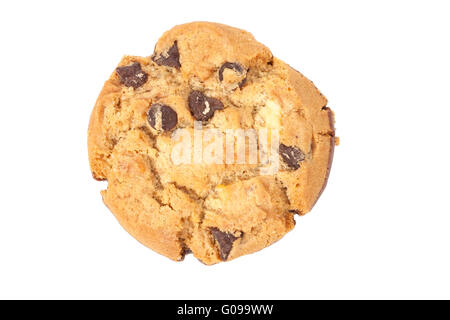 Chocolate chip cookie isolated on white Banque D'Images