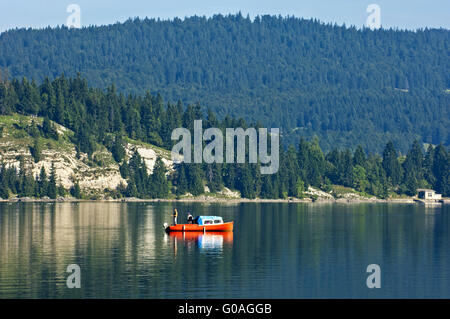 Pêcheurs sur le Lac de Joux,Suisse Banque D'Images