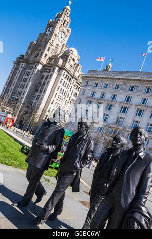 Les Beatles, statues, Pier Head, Liverpool, Merseyside, Angleterre, Royaume-Uni Banque D'Images