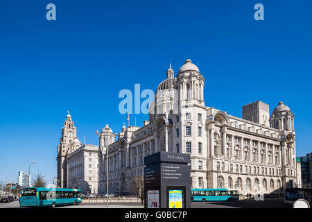 Trois Grâces, Pier Head, Liverpool, Merseyside, Angleterre, Royaume-Uni Banque D'Images